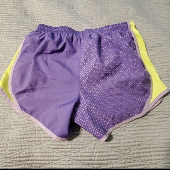 L NIKE DRI-FIT TEMPO PURPLE YELLOW SHORTS W/ PANTY LINER large - Picture 6 of 6